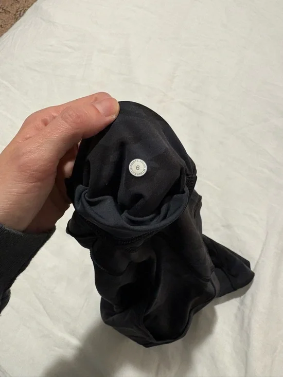 Lululemon Fast and Free 9” Bike Shorts - Picture 3 of 5